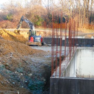Cossato: partiti i lavori alla Picchetta nel cantiere ATC, foto La Ragnatela