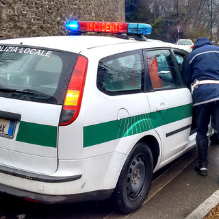 scontro auto scontro auto