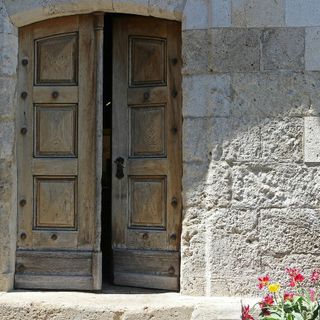 Cossato, sicurezza in Asilo: "In frazione Spolina la porta non si chiude" - Foto di repertorio.