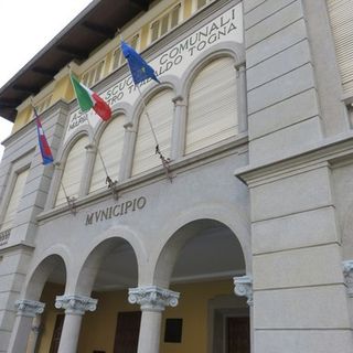 Lavori in via Sella a Pray dopo la frana