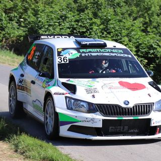 La raccolta fondi “Una Mano Sul Cuore” in gara con Pier Tasinato al 34° Rally Lana