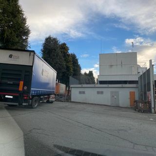 Un lettore segnala rifiuti abbandonati e sporcizia a Ponderano, Locca: "Metteremo telecamera" FOTO
