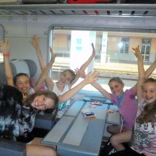 Le ginnaste in un momento del viaggio