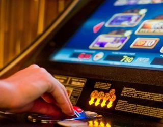 Sala Bingo e slot a Quaregna Cerreto, il Comune dice no