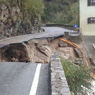Maltempo, situazione viabilità: ecco l'elenco delle strade chiuse e riaperte