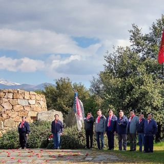 25 aprile 2024 a Biella, “Sassarini” biellesi a “Nuraghe Chervu”. 25 aprile 2024 a Biella, “Sassarini” biellesi a “Nuraghe Chervu”.