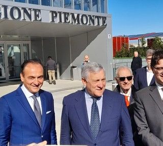 Israele, Tajani sugli attacchi ai soldati in Libano: "Inaccettabile, sono militari e non militanti di Hebollah".