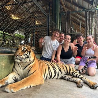 Thailandia: un’avventura di lavoro e sogni per 5 diplomati all'alberghiero di Cavaglià