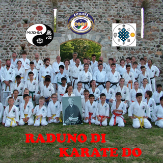 Karate Do tra le rovine del Castello di Vintebbio