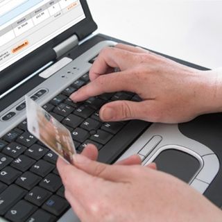 Otto consigli per evitare le truffe on line