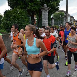 Podismo benefico - Oltre 150 partecipanti a Verrone per “Una Corsa per la vita”