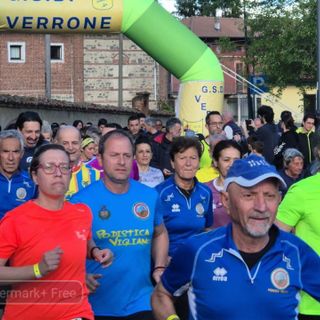 Running: A Verrone quasi 400 podisti alla Camminata tra Castello e Cascine - foto e video Finatti per newsbiella.it