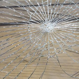 Biella, in via Italia spaccata vetrina nella notte