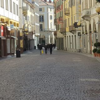 L'ultima domenica in via Italia prima della zona rossa