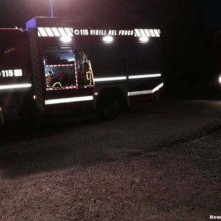 Cerrione: contatore a fuoco nella notte, intervengono i Vigili del Fuoco