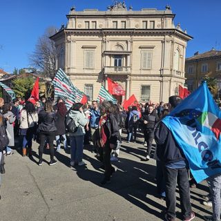 Protesta nel settore telecomunicazioni: 8mila lavoratori piemontesi scendono in piazza