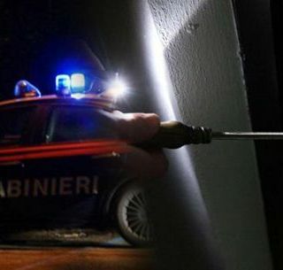 Pray,  la scuola primaria “visitata” dai ladri