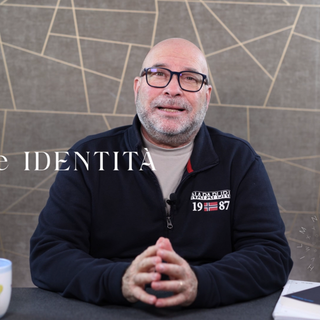 AlfAlberto, “I” come Identità: la domanda che ognuno si porta dentro