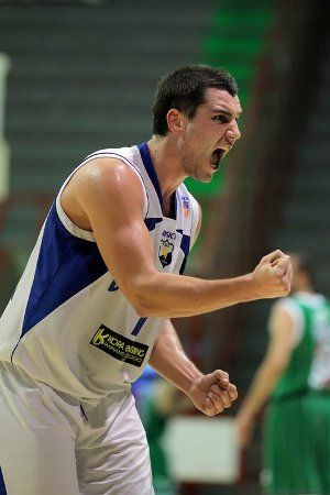 Luca Murta con la maglia dell'Angelico