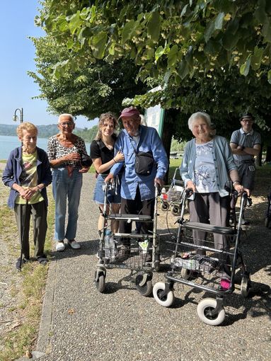 Ospiti dell'RSA di Ronco in visita a Viverone: attività e svago per promuovere il benessere Ospiti dell'RSA di Ronco in visita a Viverone: attività e svago per promuovere il benessere