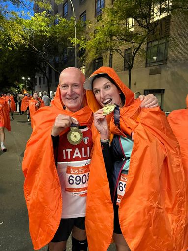 Padre e figlia biellesi alla Maratona di New York: Carlo e Sara Vineis tagliano insieme il traguardo