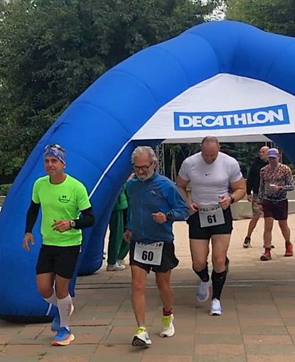 Giuliano Pavan al “What is the limit?”: 1000 km di corsa e 15 giorni per portare a termine l’ultramaratona. Giuliano Pavan al “What is the limit?”: 1000 km di corsa e 15 giorni per portare a termine l’ultramaratona.