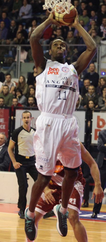 Basket - L'Angelico in Sicilia non entra mai in partita