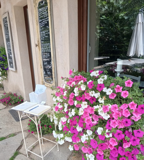 Rifugio nel Bosco di Alice, relax e buon cibo attirano ospiti anche da oltreoceano FOTO