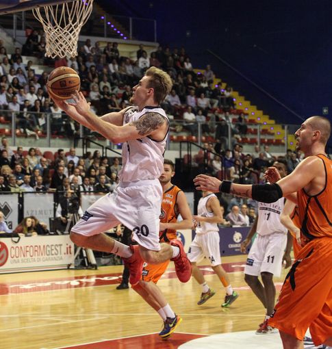 Basket - Per l'Angelico la festa non è ancora finita, battuta anche Jesi FOTOGALLERY