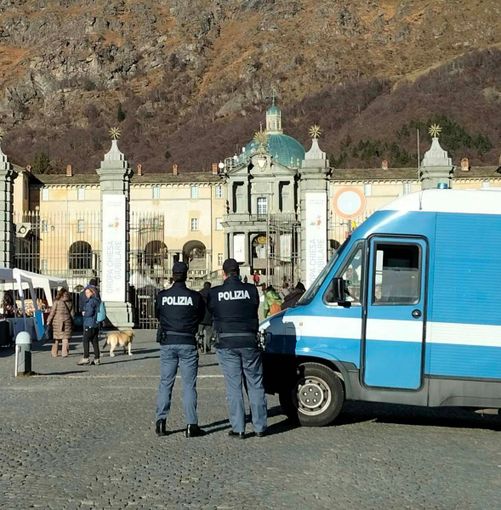 Biella Polizia di Stato a Oropa: prevenzione e dialogo con i cittadini - Foto dalla pagina Facebook Questura Biella Biella Polizia di Stato a Oropa: prevenzione e dialogo con i cittadini - Foto dalla pagina Facebook Questura Biella