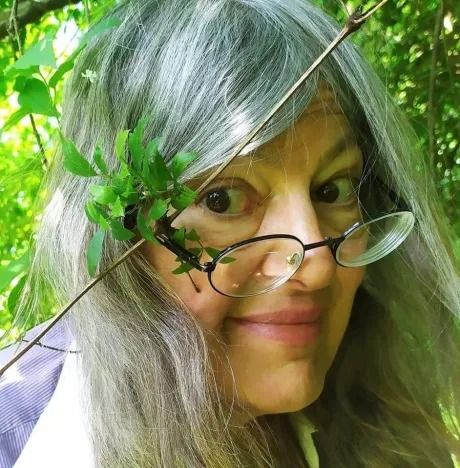 Maria Rosa Panté al Caffè letterario a Vigliano foto pag fb Mafalda vocididonne Biella