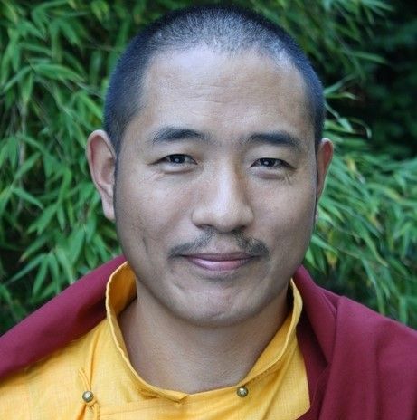 Al monastero Samten Ling di Graglia  il Lama Drupbon Tsering Rinpoche