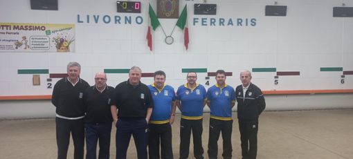 In maglia azzurra Ternenghese che si impone a LivornoFerraris - Foto Federbocce