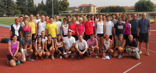 Il gruppo di atleti che hanno preso parte alla Turin Marathon 2013