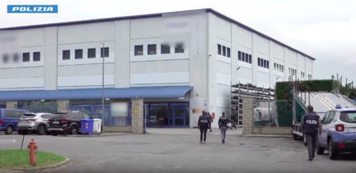 Smaltimento rifiuti, maxi operazione della Polizia in tutta Italia: sequestrato un sito attivo nel torinese Smaltimento rifiuti, maxi operazione della Polizia in tutta Italia: sequestrato un sito attivo nel torinese