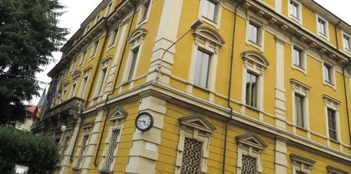 Molesta 40enne alla fermata del bus, migrante arrestato e già scarcerato Molesta 40enne alla fermata del bus, migrante arrestato e già scarcerato