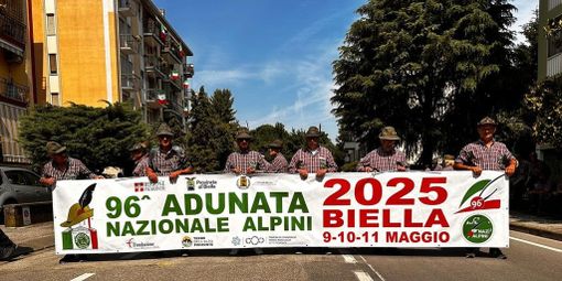 A Valdilana attesi 400 Alpini nei giorni dell'Adunata, ci sarà una cena con concerto finale (foto di repertorio)