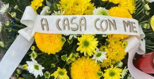 &quot;A casa con me&quot; ricorda i suoi cari