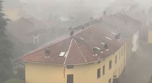 Biellese colpito da un violento nubifragio: i VIDEO di Quaregna Cerreto e Sandigliano