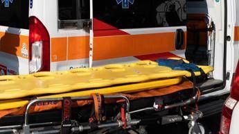 Mantova, scende dall'auto per chiudere il garage: 54enne muore travolta dalla sua vettura Mantova, scende dall'auto per chiudere il garage: 54enne muore travolta dalla sua vettura