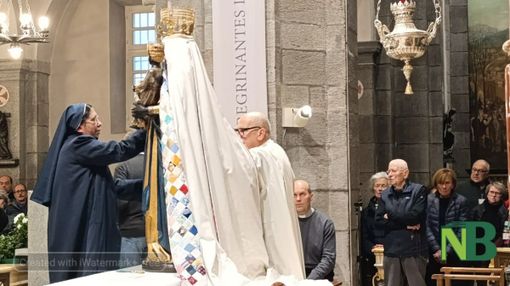 Oropa, la Sacra Effigie torna a splendere: celebrato il rito al Santuario mariano - Foto di Mattia Baù per newsbiella.it