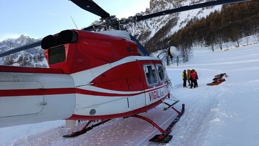 Dal Nord Ovest - Valanga in Alta Valle Maira: un morto e due feriti in gravi condizioni Dal Nord Ovest - Valanga in Alta Valle Maira: un morto e due feriti in gravi condizioni