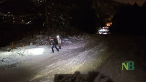 Neve fresca, silenzio e scialpinismo: la magia di Oropa di notte FOTO e VIDEO Mauro Benedetti per newsbiella.it Neve fresca, silenzio e scialpinismo: la magia di Oropa di notte FOTO e VIDEO Mauro Benedetti per newsbiella.it
