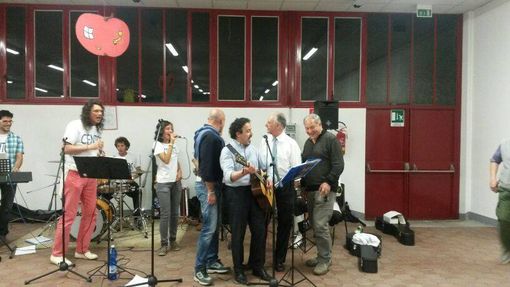 Antonio Ramella Gal in concerto con i Centos