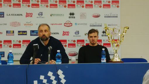 Voskuil entra nella storia dell'Angelico e di tutto il basket italiano