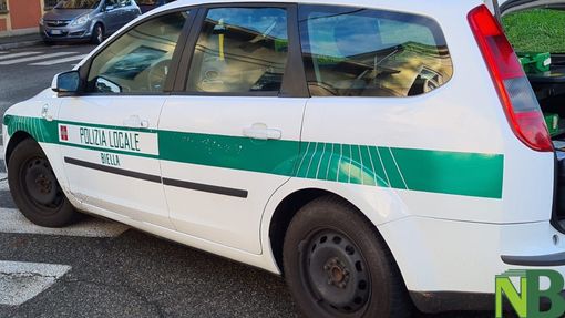 Biella: Auto e bici impattano in rotonda - foto di repertorio