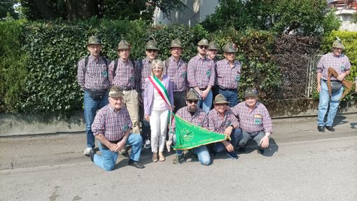 Gli Alpini di Verrone all'Adunata di Vicenza Gli Alpini di Verrone all'Adunata di Vicenza