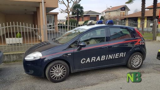Cossato, cleptomane 65enne ruba 5 estintori in un centro commerciale