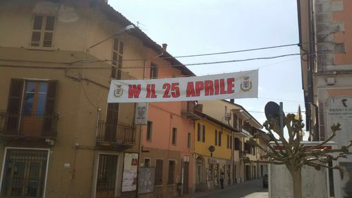 Mongrando: Striscione e pranzo per il 25 aprile Mongrando: Striscione e pranzo per il 25 aprile