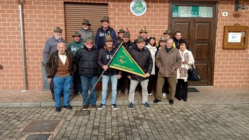 alpini adunata alpini adunata